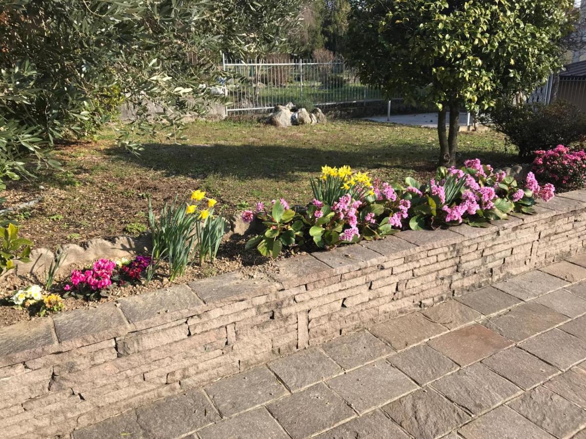 Villino Carla Βίλα Lipomo Εξωτερικό φωτογραφία