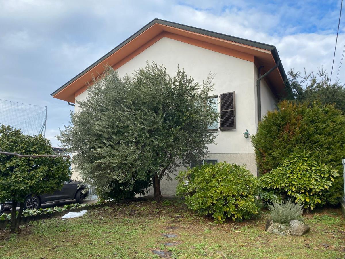 Villino Carla Βίλα Lipomo Εξωτερικό φωτογραφία